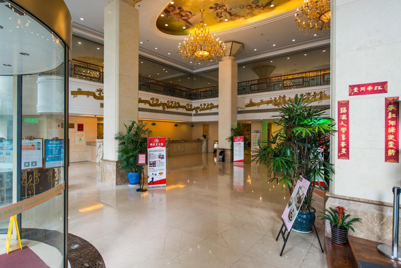 Vienna International Hotel Shanghai Train Station Extérieur photo