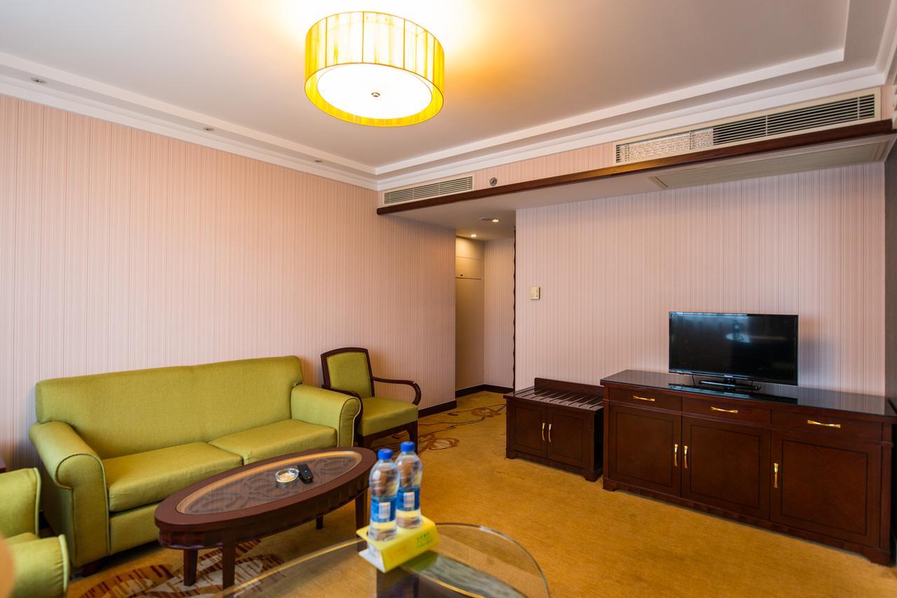 Vienna International Hotel Shanghai Train Station Extérieur photo